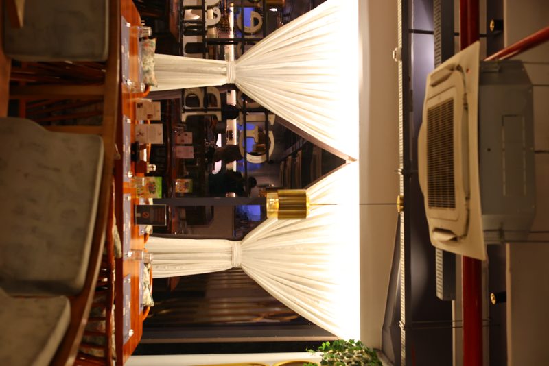 Globe Buffitio — 6